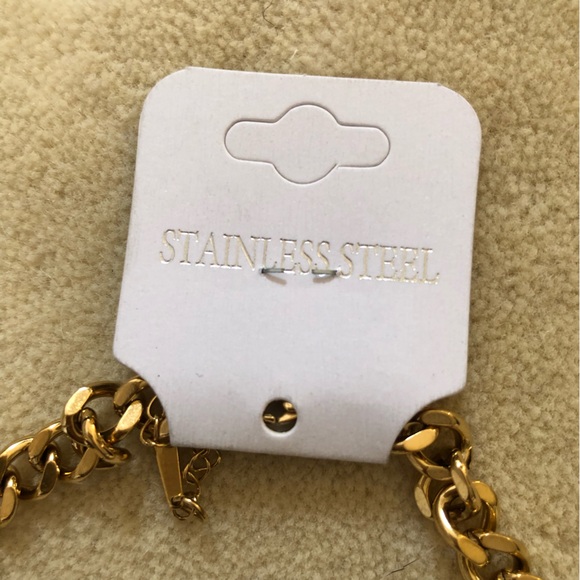 Gold Chain chocker with Logo - Picture 2 of 2